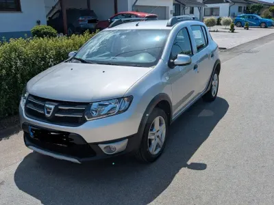 Gebraucht Dacia Sandero Prestige 90 PS (66 kW) 2016 Silber Limousine
