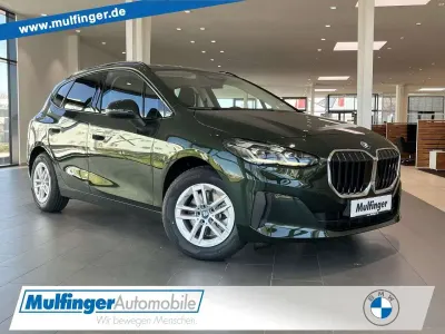 Gebraucht BMW 225 245 PS (180 kW) 2025 Sanremo green Kombi
