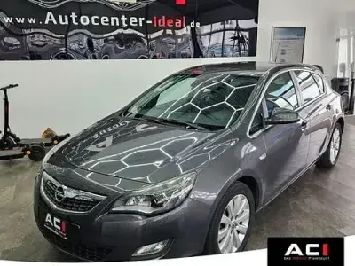 Brugt Opel Astra Cosmo 180 HK (132 kW) 2010 Grå Sedan