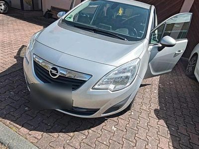 Usata Opel Meriva 101 CV (74 kW) 2010 Argento Monovolume