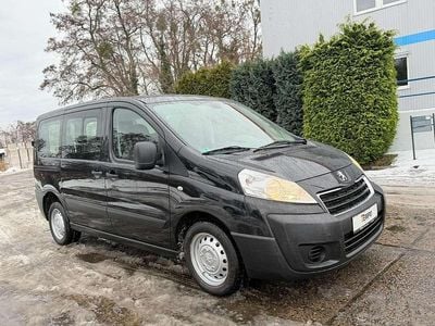 Gebraucht Peugeot Expert Access 98 PS (72 kW) 2013 La schwarz/deckende lackierung Van
