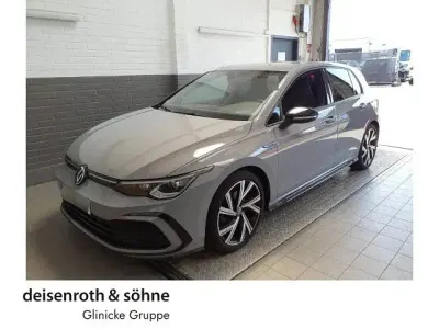 Gebraucht VW Golf VIII R-line 131 PS (96 kW) 2022 Mondsteingrau Limousine