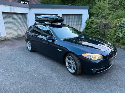 Gebraucht BMW 525 204 PS (150 kW) 2011 Blau Limousine