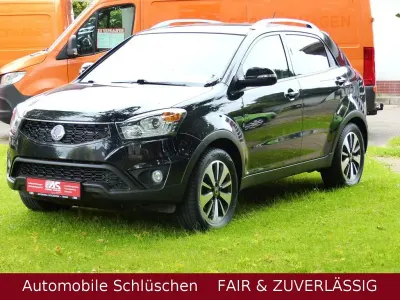 Gebraucht SsangYong Korando 175 PS (128 kW) 2015 Schwarz SUV
