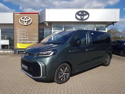 Nuova Toyota Proace Verso 179 CV (131 kW) 2026 Verde Station wagon