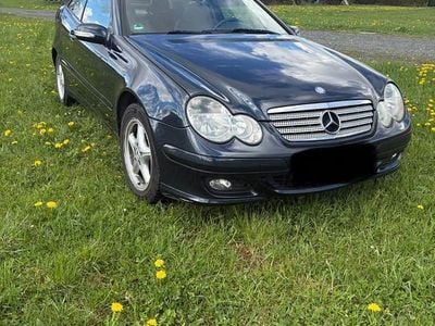 Usata Mercedes C180 143 CV (105 kW) 2005 Blu Coupé
