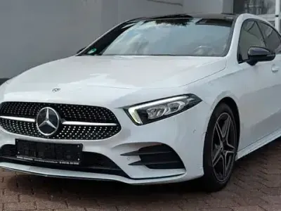 Gebraucht Mercedes A200 AMG line 163 PS (119 kW) 2022 Andere Limousine