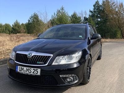 Gebraucht Skoda Octavia RS 170 PS (125 kW) 2011 Schwarz Kombi