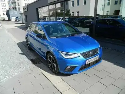 Gebraucht Seat Ibiza FR 110 PS (80 kW) 2024 Sapphire blau metallic Kleinwagen