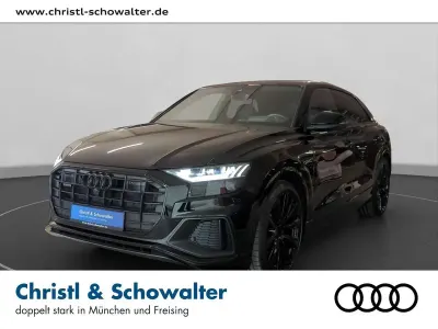 Gebraucht Audi Q8 S-Line 286 PS (210 kW) 2023 Mythosschwarz metallic SUV
