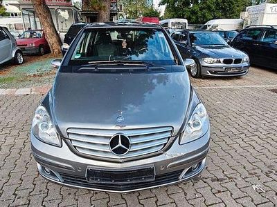 Mercedes B200
