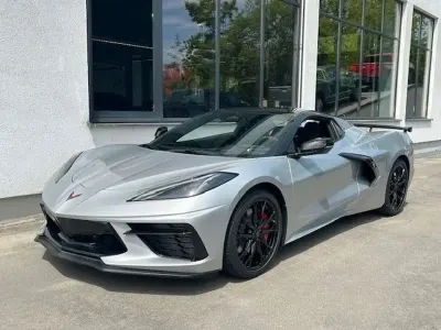 Neu Corvette C8 481 PS (353 kW) 2025 Gka blade silver Cabrio