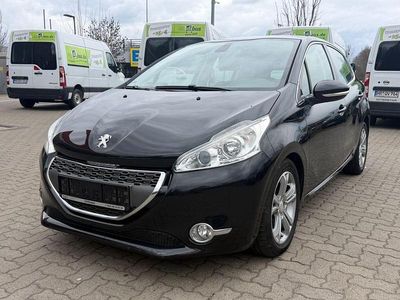Gebraucht Peugeot 208 Allure 92 PS (67 kW) 2012 Schwarz Kleinwagen