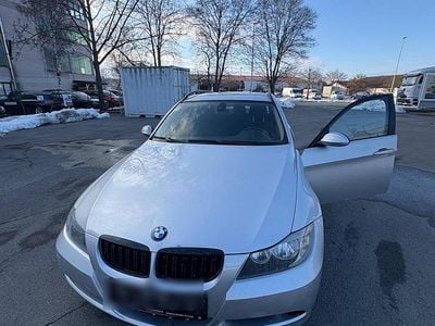 Silber Gebraucht 2007 BMW 320 Kombi | 1.800 € (Superpreis)
