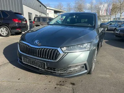 Gebraucht Skoda Octavia Style 150 PS (110 kW) 2021 Grau Kombi