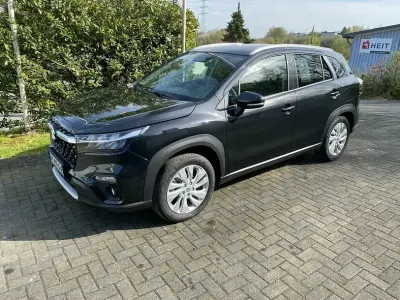 Usata Suzuki SX4 Comfort 129 CV (94 kW) 2025 Nero SUV