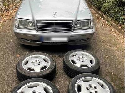 Mercedes C240