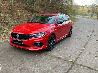 Gebraucht Fiat Tipo Sport 120 PS (88 kW) 2020 Rot Limousine