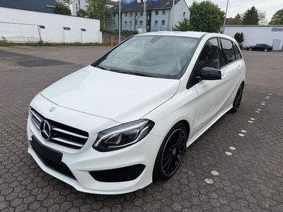 Usata Mercedes B180 AMG line 109 CV (80 kW) 2017 Bianco Monovolume