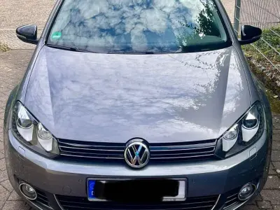 Gebraucht VW Golf VII Style 122 PS (89 kW) 2012 Grau Limousine
