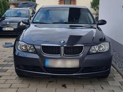 Gebraucht BMW 320 150 PS (110 kW) 2005 Grau Limousine