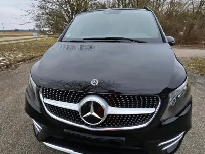Gebraucht Mercedes V300 239 PS (175 kW) 2021 Schwarz Van / Kleinbus