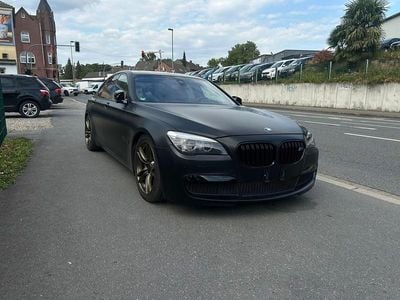 BMW 750