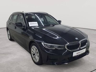 Saphirschwarz metallic Gebraucht 2021 BMW 318 Advantage Kombi | 20.390 € (Fairer Preis)
