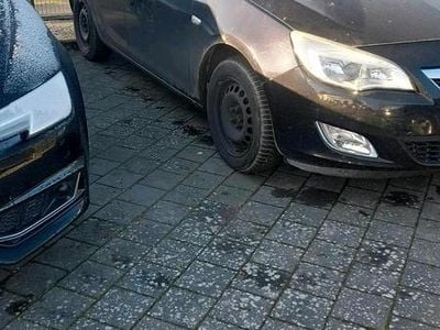 Gebraucht Opel Astra 130 PS (95 kW) 2011 Kombi