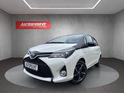 Gebraucht Toyota Yaris Hybrid Style 81 PS (59 kW) 2016 Weiß Kleinwagen