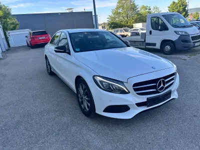 Gebraucht Mercedes C250 Avantgarde 211 PS (155 kW) 2015 Weiß Limousine