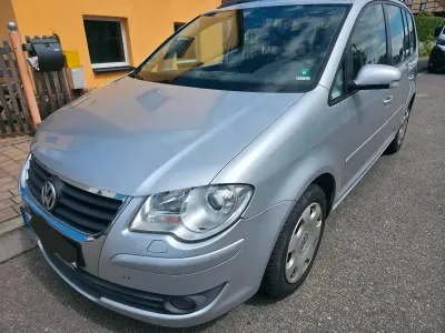 Gebraucht VW Touran 140 PS (102 kW) 2007 Silber Van / Kleinbus