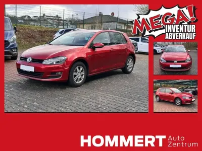 Gebraucht VW Golf VII 110 PS (80 kW) 2015 Sunset red (metallic) Limousine