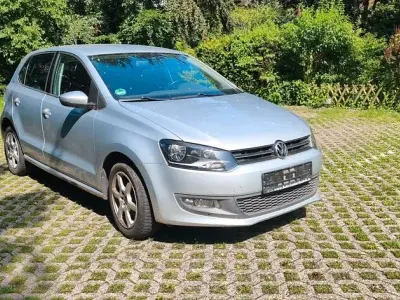 Gebraucht VW Polo Team 60 PS (44 kW) 2010 Silber Kleinwagen