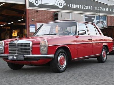 Gebraucht Mercedes W115 95 PS (69 kW) 1975 Rot Limousine