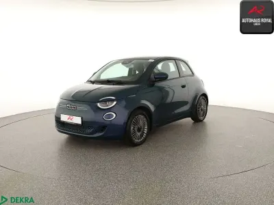 Gebraucht Fiat 500e Icon 86 kW (118 PS) 2022 Grün Limousine