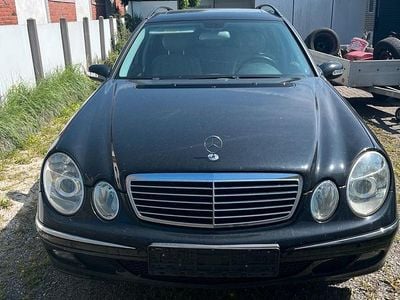 Mercedes E200