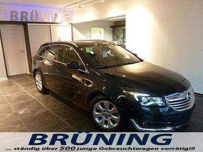 Gebraucht Opel Insignia Innovation 163 PS (119 kW) 2014 Grün metallic Kombi