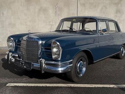 Gebraucht Mercedes 230 120 PS (88 kW) 1969 Blau Limousine