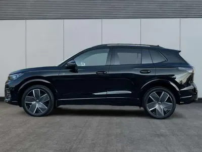 Neu VW Tiguan R-line Edition 193 PS (141 kW) 2025 Grenadillschwarz meta.../schwa SUV