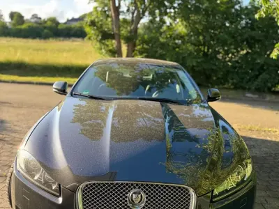 Gebraucht Jaguar XF 190 PS (139 kW) 2012 Schwarz Limousine