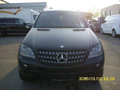 Usado Mercedes ML420 AMG Edition 1 306 HP (225 kW) 2008 Preto SUV
