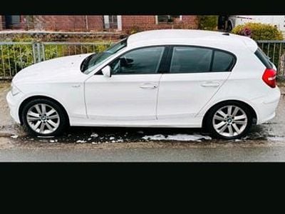 Gebraucht BMW 116 122 PS (89 kW) 2010 Weiß Kleinwagen