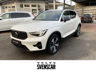 Weiss Gebraucht 2022 Volvo XC40 Plus SUV | 34.990 € (Guter Preis)
