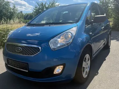 Gebraucht Kia Venga 90 PS (66 kW) 2010 Blau Kleinwagen