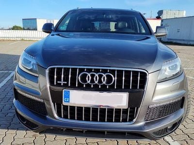 Grau Gebraucht 2015 Audi Q7 Sport SUV | 17.000 € (Superpreis)