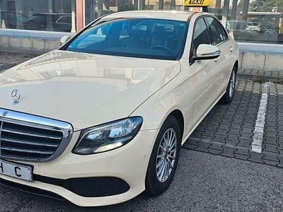 Mercedes E220