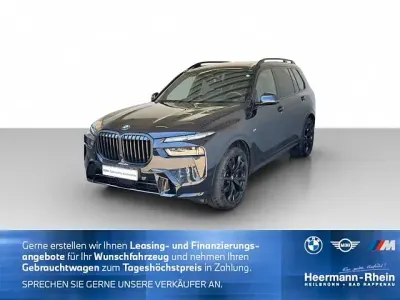 Gebraucht BMW X7 M Sport 381 PS (280 kW) 2024 Schwarz SUV