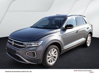 Second-hand VW T-Roc Style 150 CP (110 kW) 2024 Gri SUV