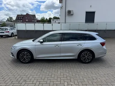 Gebraucht Skoda Octavia Style 116 PS (85 kW) 2021 Silber Kombi